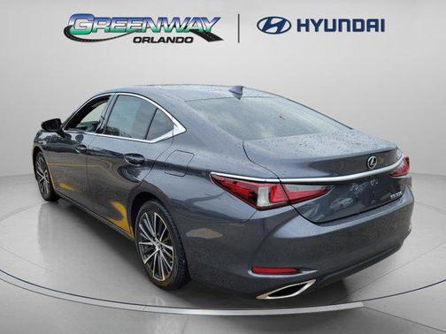 2022 Lexus ES 350 Base