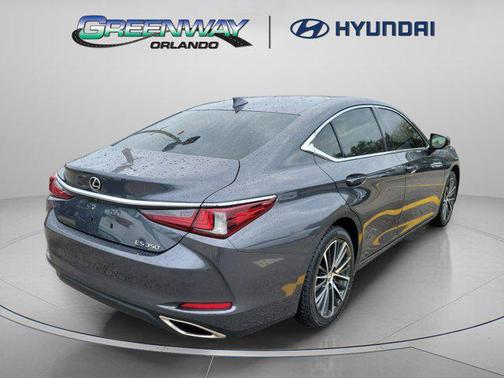 2022 Lexus ES 350 Base