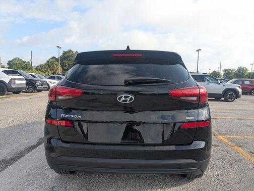 Black Noir Pearl 2021 Hyundai TUCSON Value