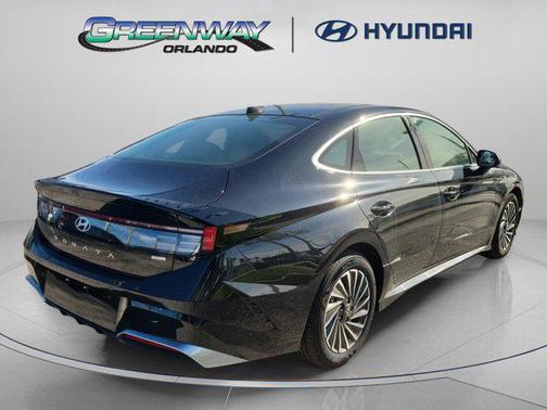 2025 Hyundai SONATA Hybrid Limited