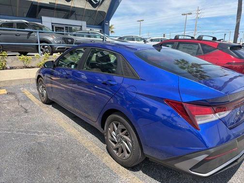 Intense Blue 2024 Hyundai ELANTRA SEL