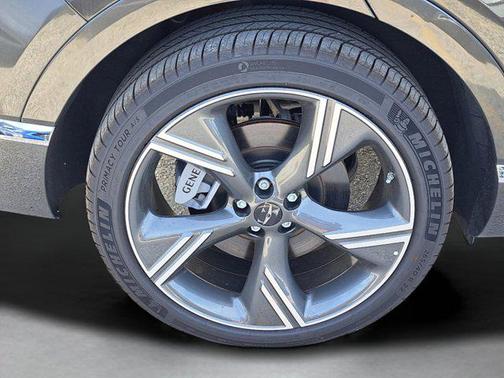 2025 Genesis GV80 2.5T