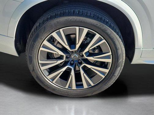 2021 Volvo XC90 T6 Momentum
