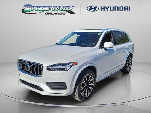 2021 Volvo XC90 T6 Momentum