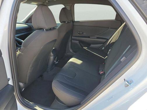 2025 Hyundai ELANTRA HEV SEL Sport