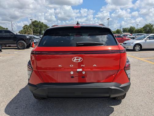 Soultronic Orange Pearl 2026 Hyundai KONA SEL Sport