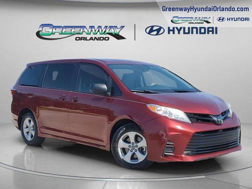 2020 Toyota Sienna SE