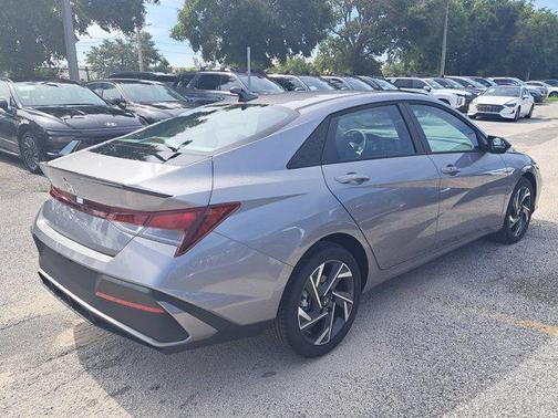2025 Hyundai ELANTRA Sport