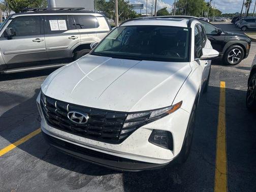 White Pearl 2024 Hyundai TUCSON SEL