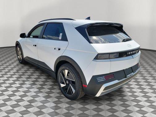 2025 Hyundai IONIQ 5 SEL
