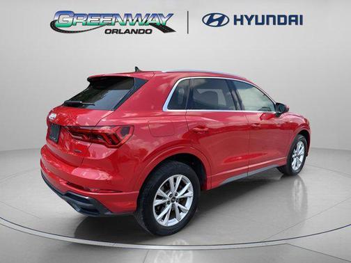 2022 Audi Q3 45 S line Premium