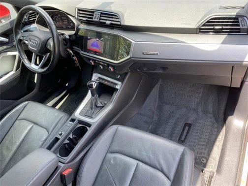 2022 Audi Q3 45 S line Premium