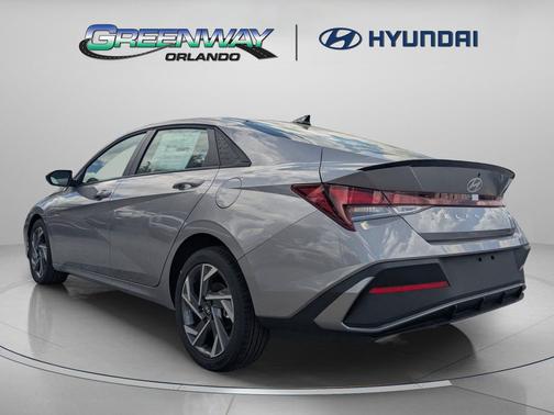 Fluid Metal 2025 Hyundai ELANTRA Sport