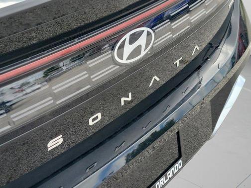 2025 Hyundai SONATA Hybrid SE