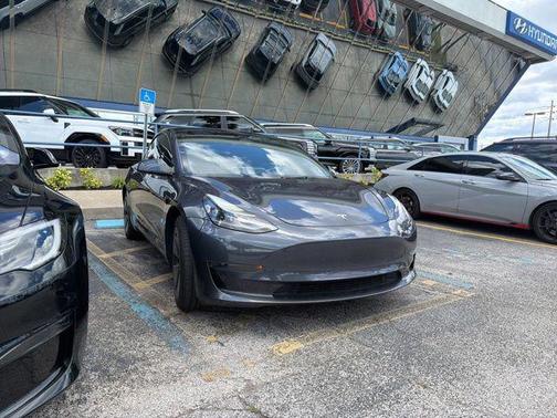 Midnight Silver Metallic 2023 Tesla Model 3 Standard Range