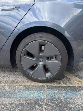 Midnight Silver Metallic 2023 Tesla Model 3 Standard Range