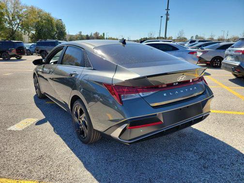 2026 Hyundai ELANTRA Sport