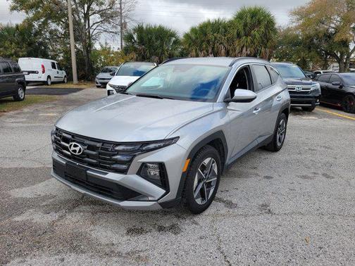 2025 Hyundai TUCSON SEL