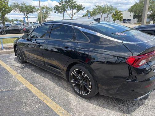 Ebony Black 2021 Kia K5 GT-Line