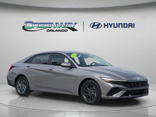 Fluid Metal 2025 Hyundai ELANTRA HEV Blue