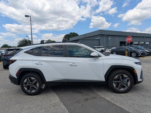 Serenity White Pearl 2026 Hyundai TUCSON SEL