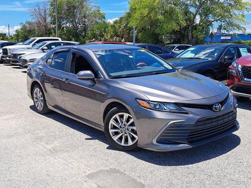 2022 Toyota Camry LE