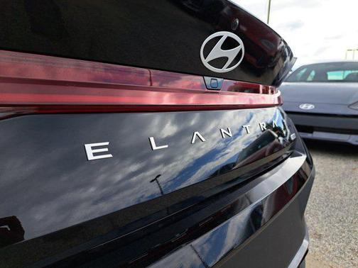 2025 Hyundai ELANTRA HEV Blue