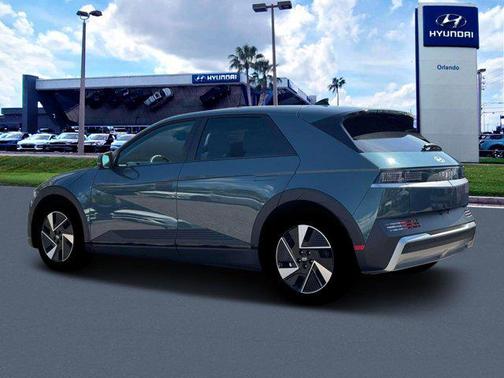 Digital Teal 2026 Hyundai IONIQ 5 SE