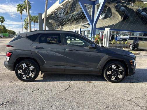 Ecotronic Gray Pearl 2024 Hyundai KONA SEL
