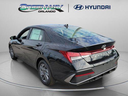 2025 Hyundai ELANTRA HEV Blue