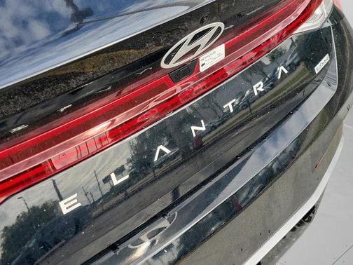 2025 Hyundai ELANTRA HEV Blue