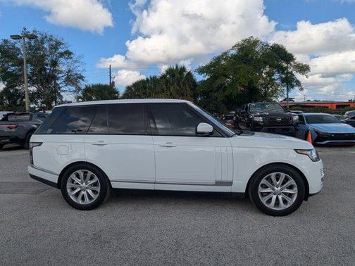 Fuji White 2017 Land Rover Range Rover 3.0L Turbocharged Diesel HSE Td6