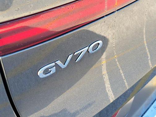 2026 Genesis GV70 2.5T