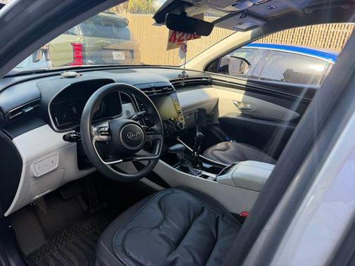 Shimmering Silver 2023 Hyundai TUCSON SEL