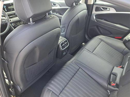 2026 Genesis G70 2.5T RWD Prestige