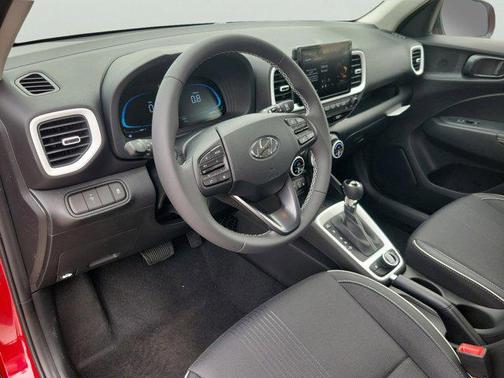 2025 Hyundai VENUE Limited