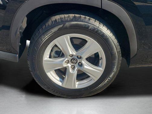 2022 Toyota Highlander L