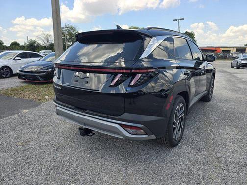 Phantom Black 2026 Hyundai TUCSON Limited