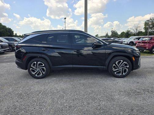 Phantom Black 2026 Hyundai TUCSON Limited