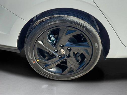 2026 Hyundai ELANTRA Sport