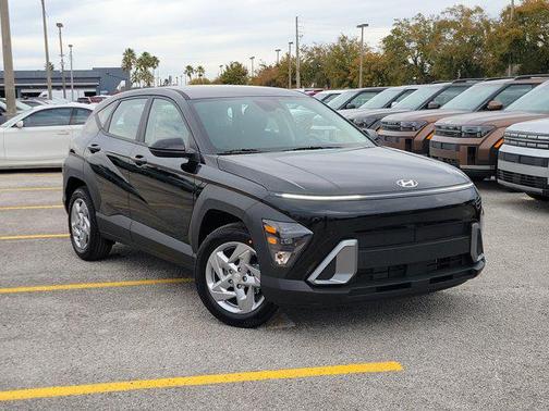 2026 Hyundai KONA SE