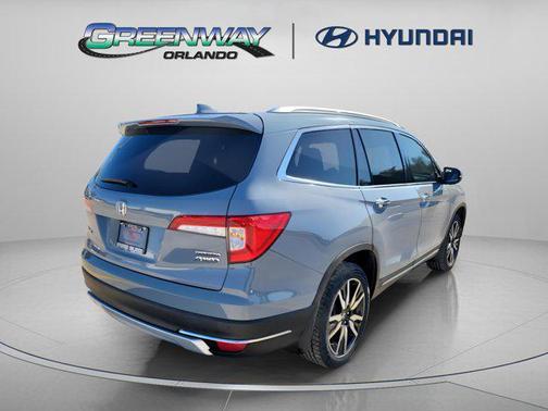 2022 Honda Pilot Touring 8-Passenger