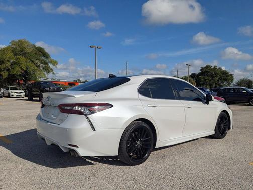 Wind Chill Pearl 2021 Toyota Camry XSE