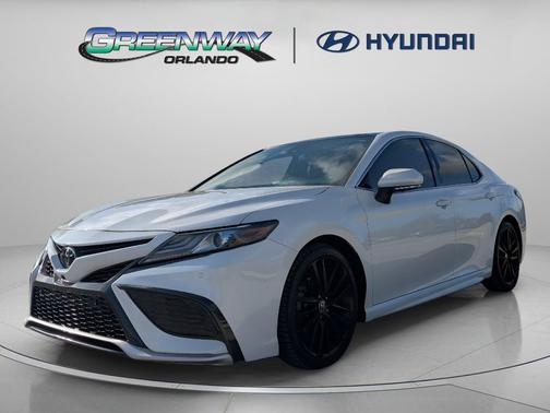 Wind Chill Pearl 2021 Toyota Camry XSE