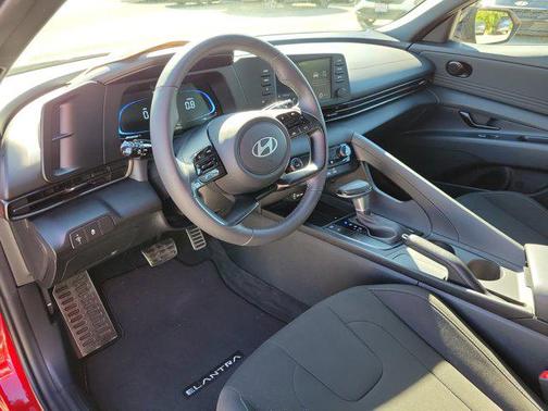 2025 Hyundai ELANTRA Sport