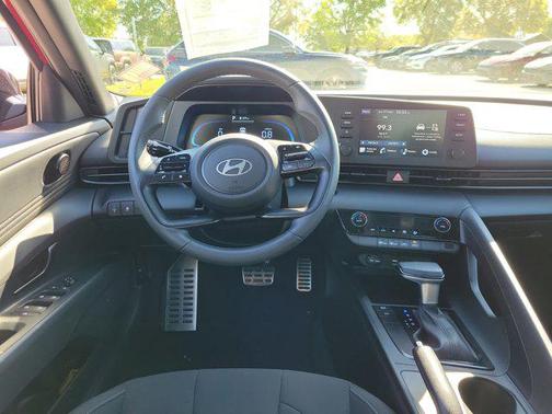 2025 Hyundai ELANTRA Sport