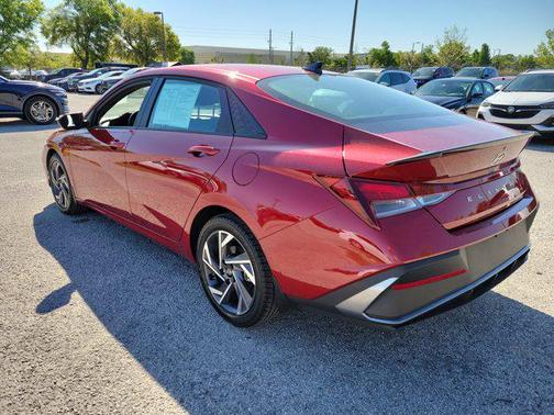 2025 Hyundai ELANTRA Sport