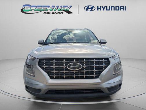 Shimmering Silver 2023 Hyundai VENUE SEL