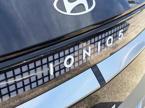 2025 Hyundai IONIQ 5 Limited