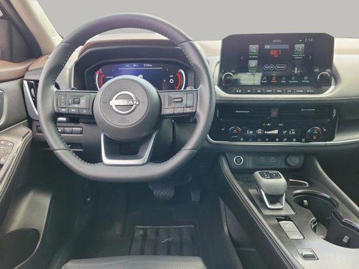 2022 Nissan Rogue Platinum